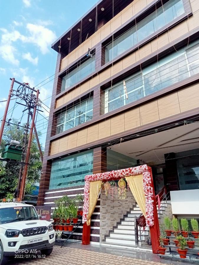 Hotel Citrus Lucknow Exterior photo